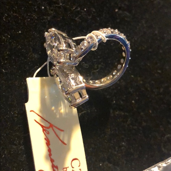 Silver Ring - Picture 2 of 5